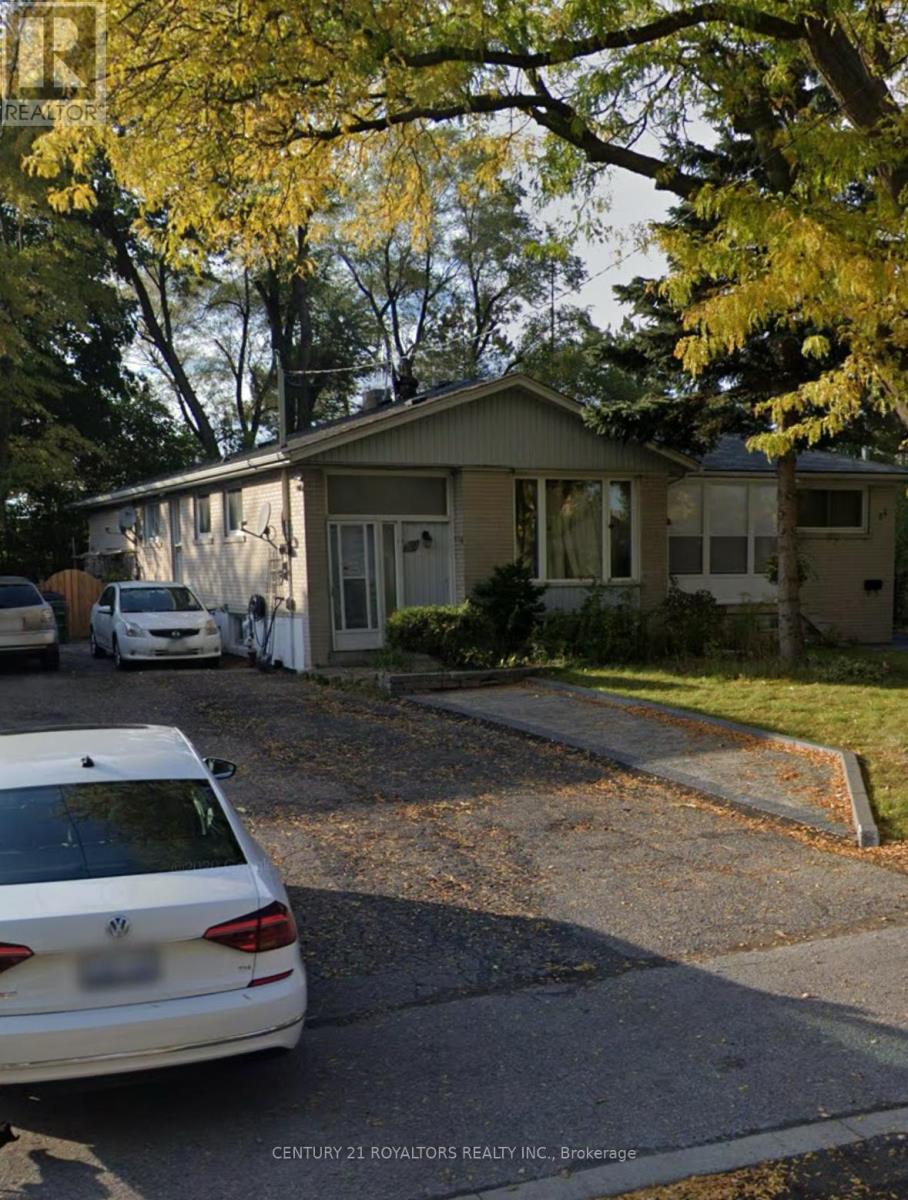 Lower - 50 Marbury Crescent Property Photo 1