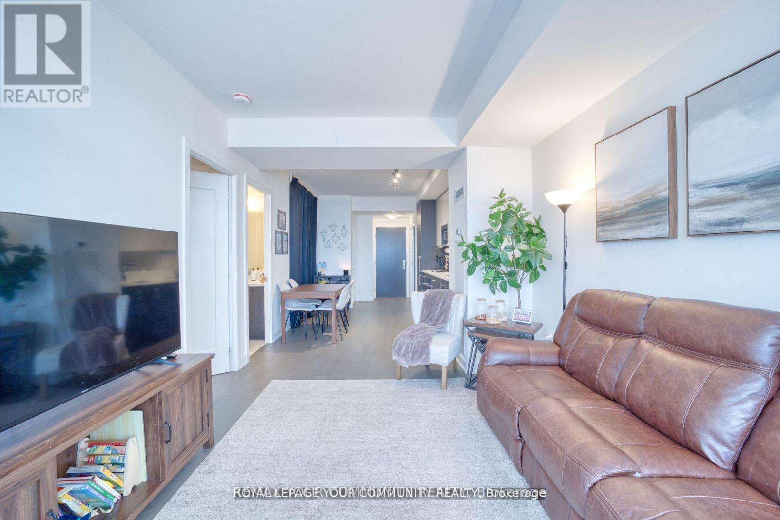 1711 - 330 Richmond Street W Property Photo 9