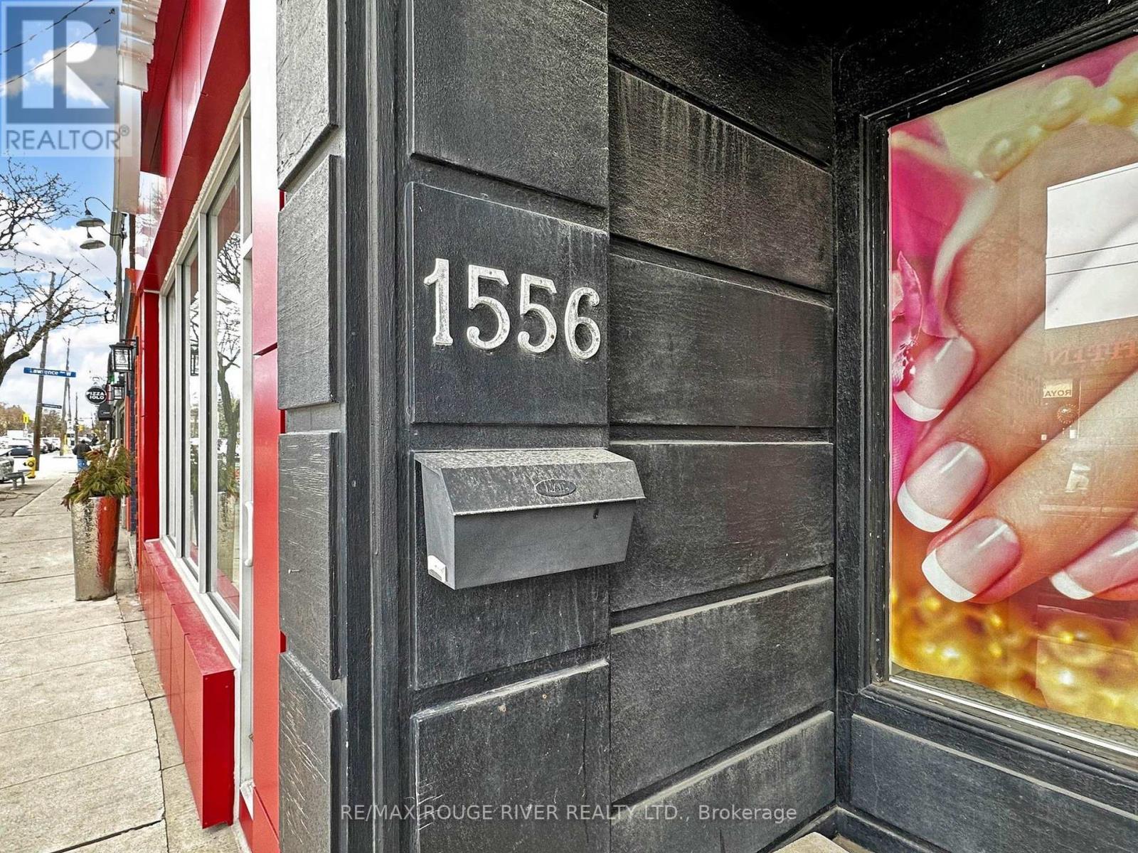 1556 Avenue Road Property Photo 4