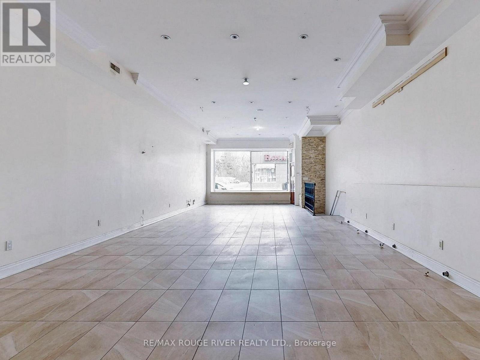 1556 Avenue Road Property Photo 6