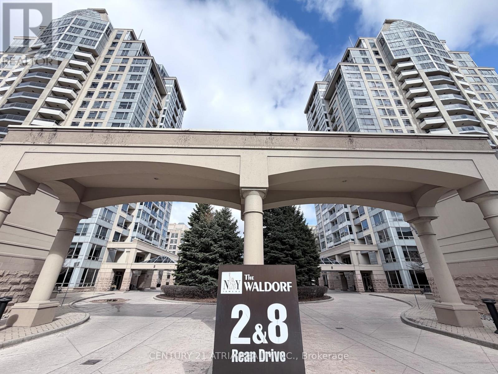 303 - 8 REAN DRIVE
