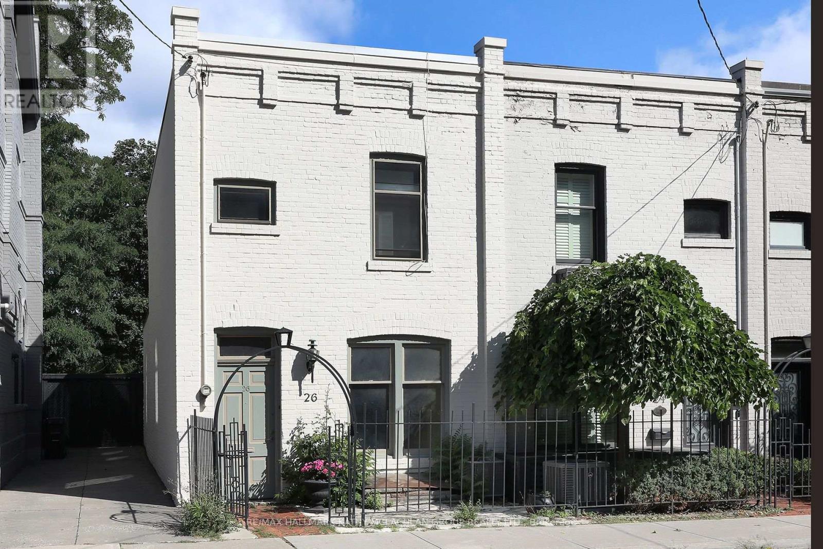 26 BELMONT STREET