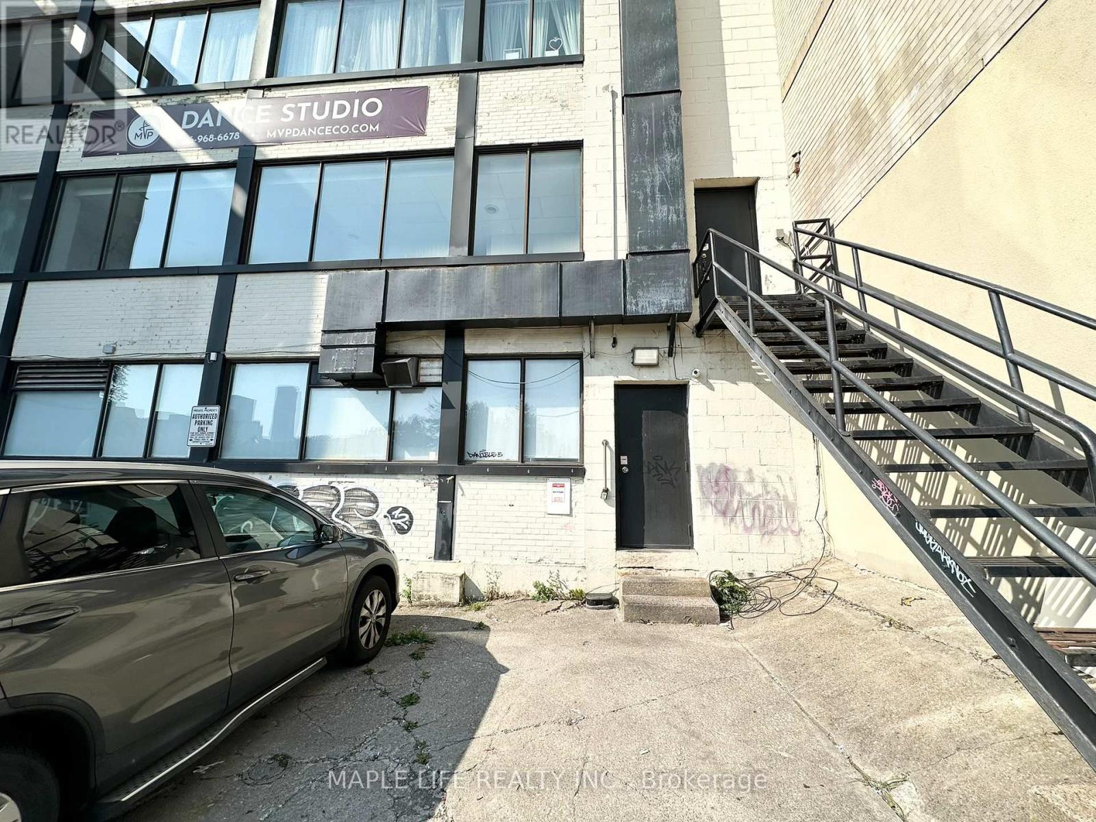 Lower - 901 Yonge Street Property Photo 33