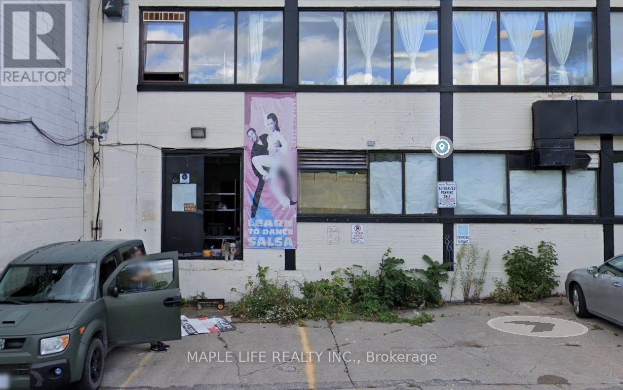 Lower - 901 Yonge Street Property Photo 34