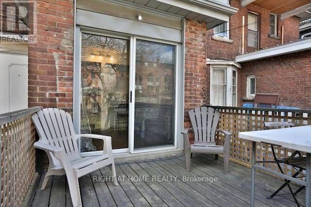 34 Macpherson Avenue Property Photo 11