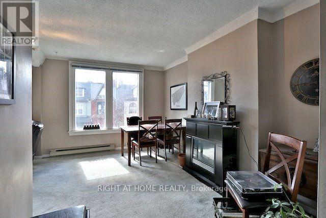 34 Macpherson Avenue Property Photo 12