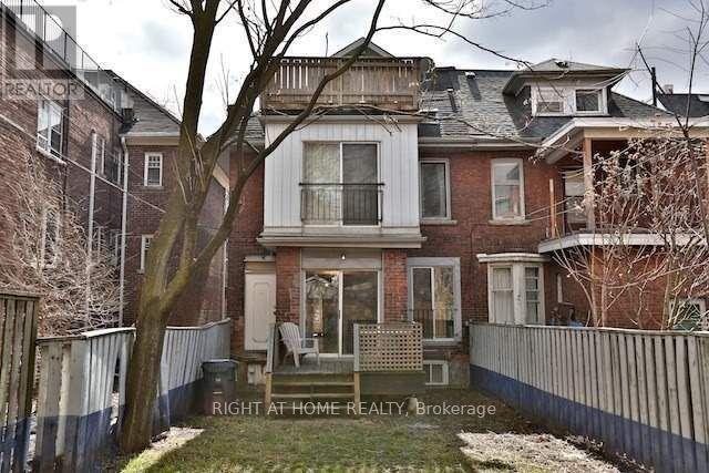 34 Macpherson Avenue Property Photo 18