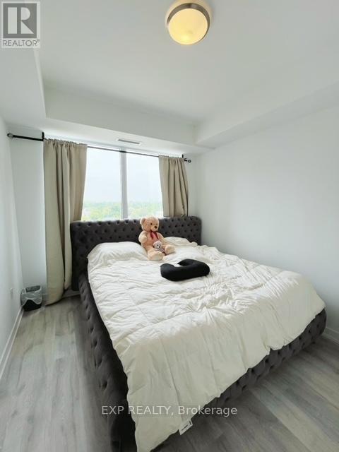 N735 - 7 Golden Lion Heights Property Photo 5