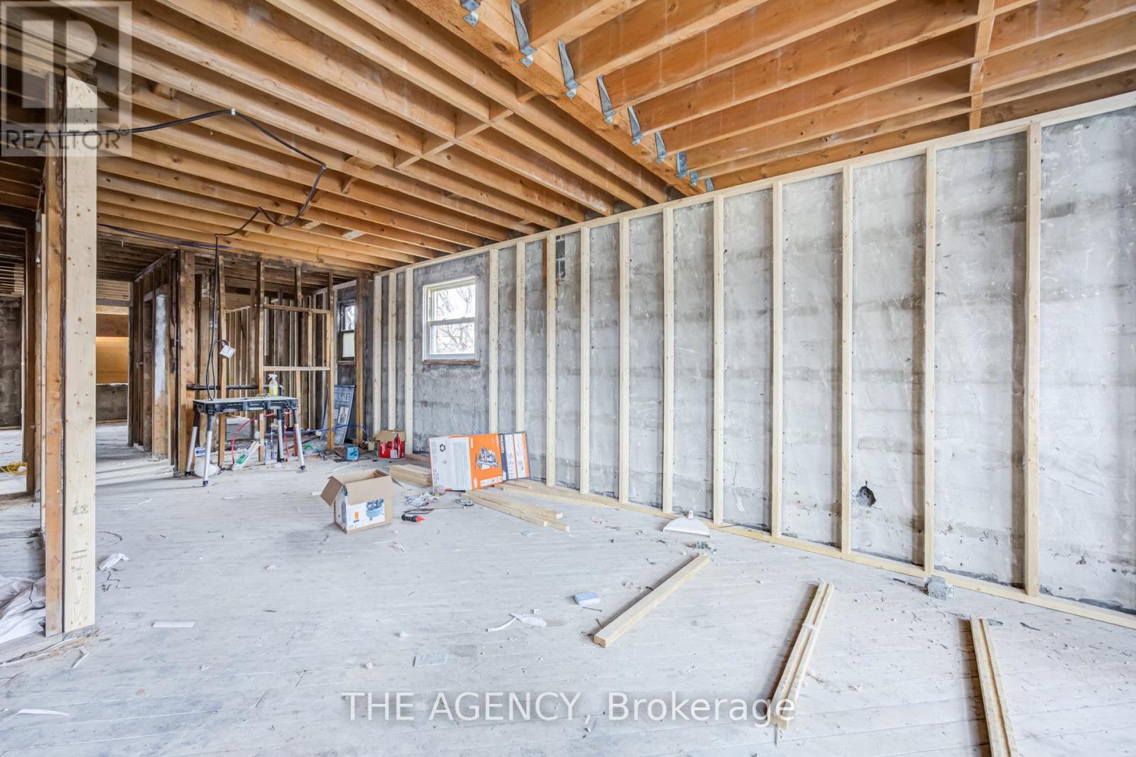 374 Atlas Avenue Property Photo 6