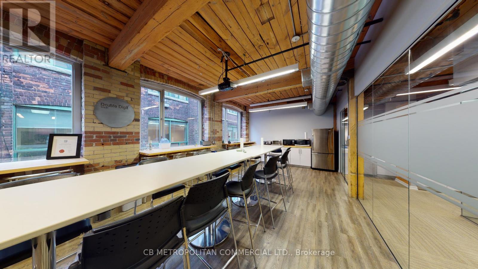 272 Richmond Street E Property Photo 5