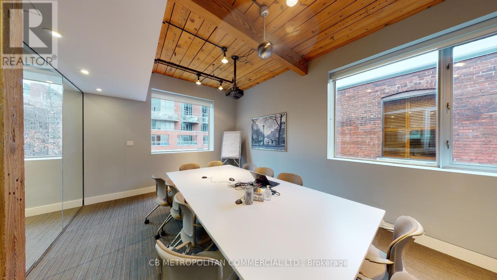 272 Richmond Street E Property Photo 11