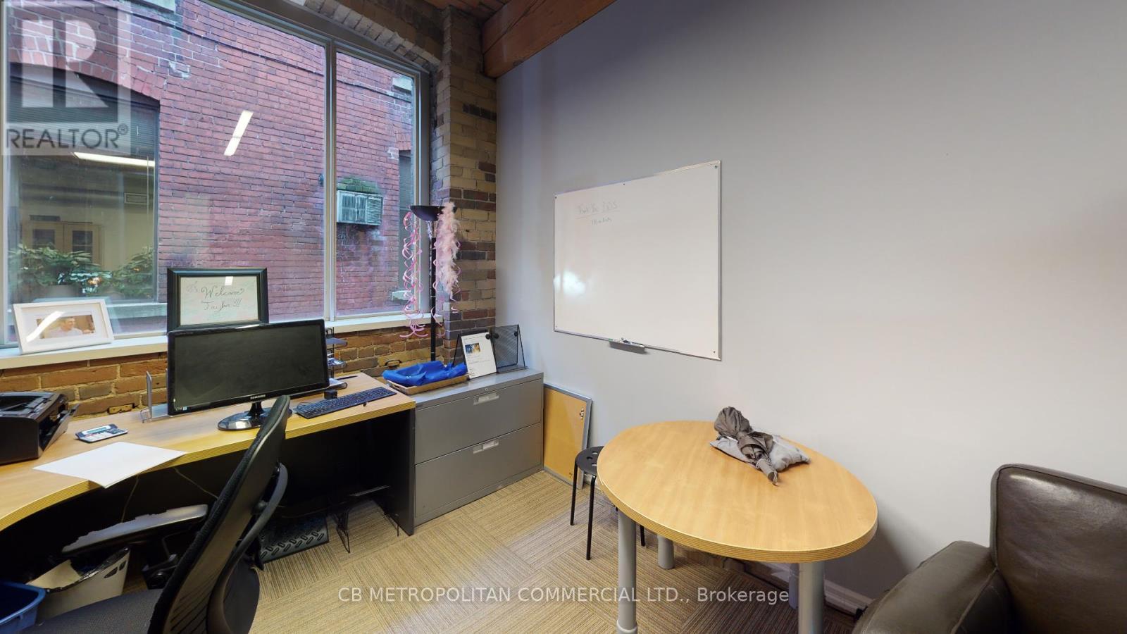272 Richmond Street E Property Photo 15