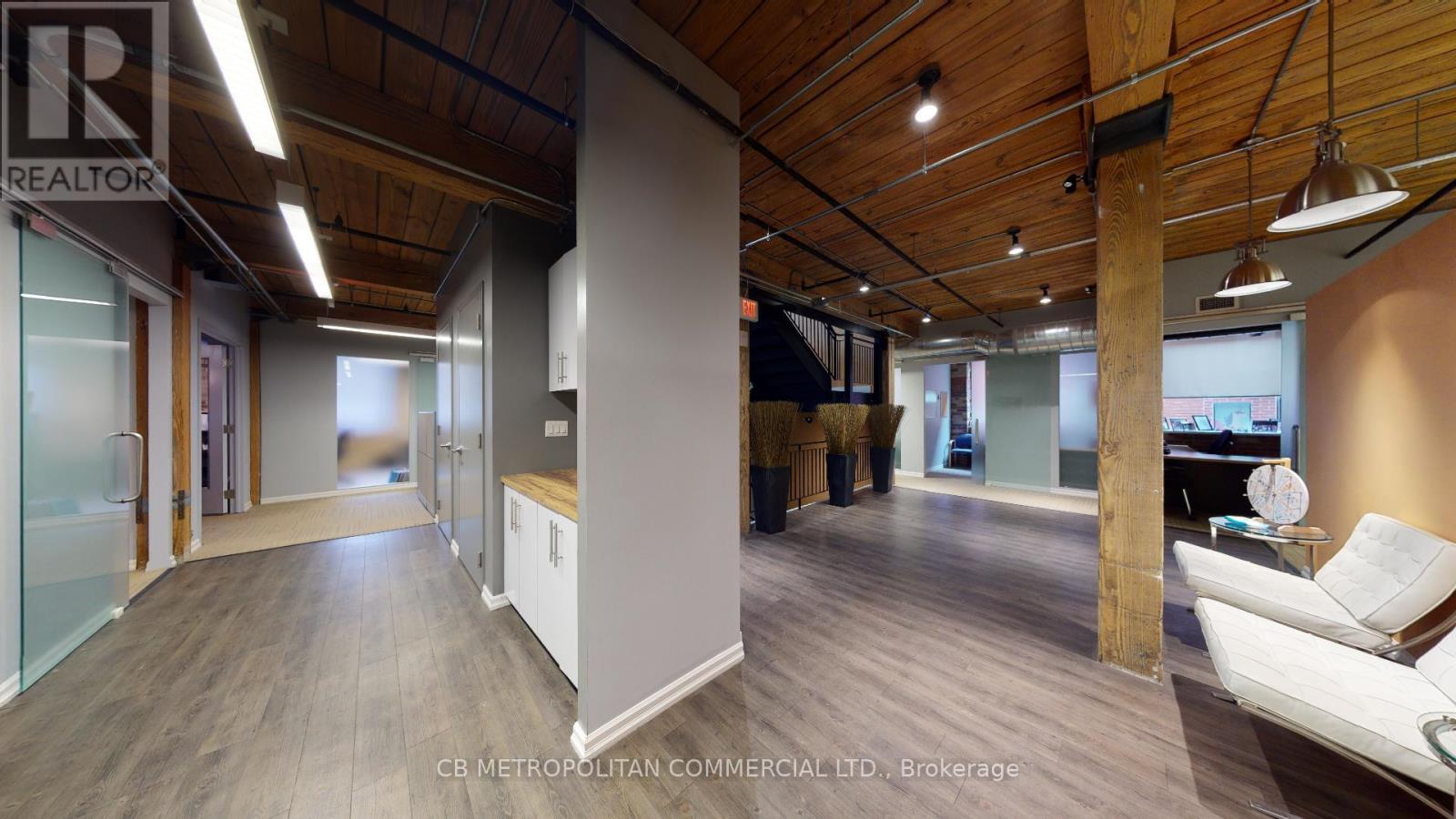 272 Richmond Street E Property Photo 17