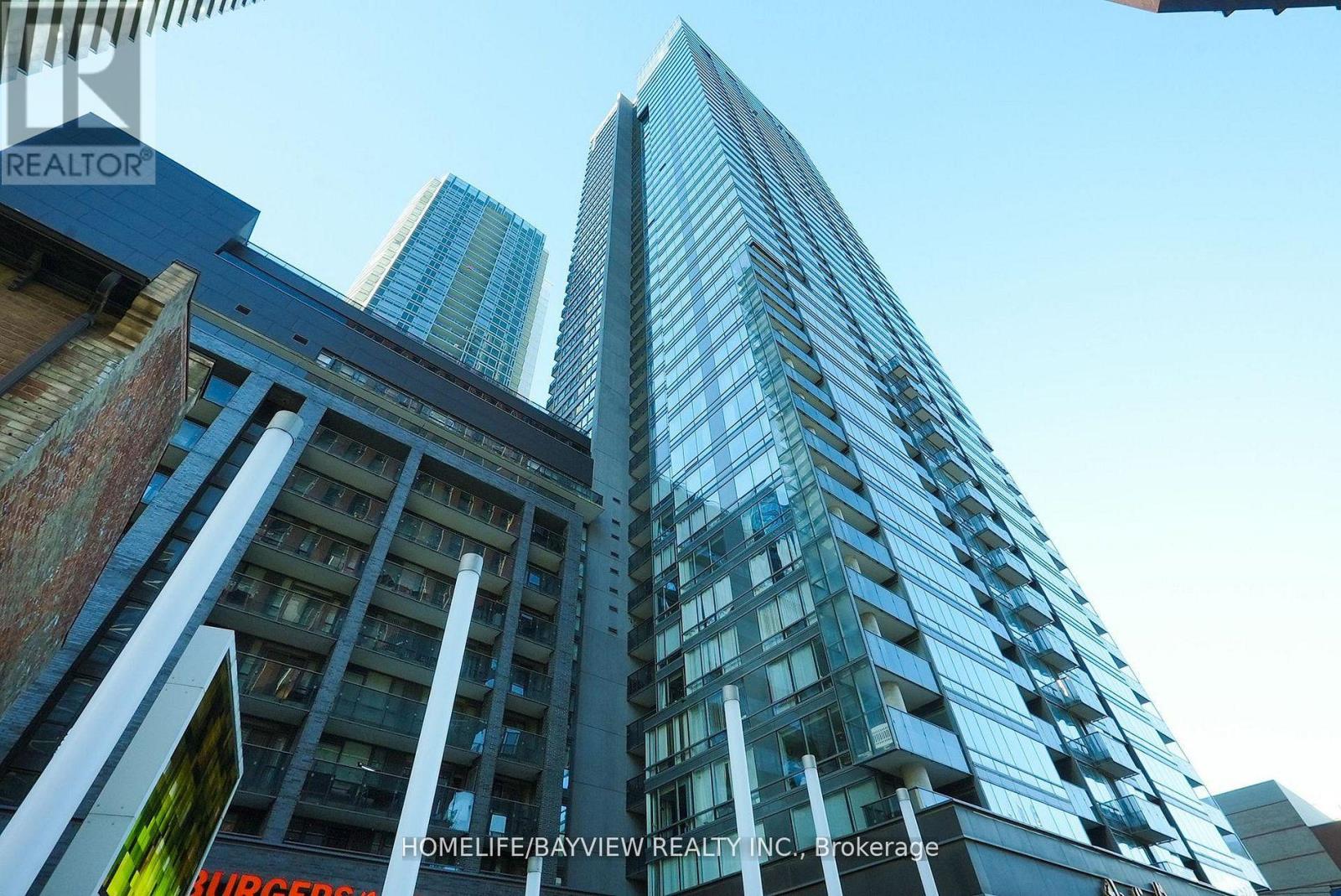 316 - 295 ADELAIDE STREET W