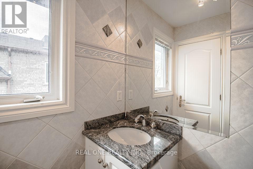 50 Yorkminster Road Property Photo 33