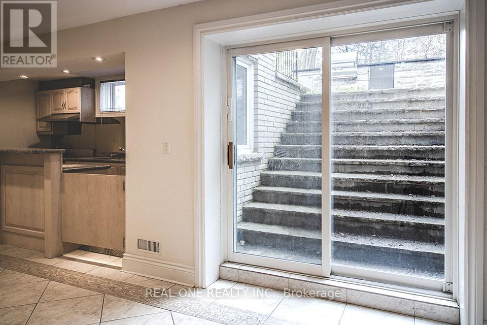 50 Yorkminster Road Property Photo 39
