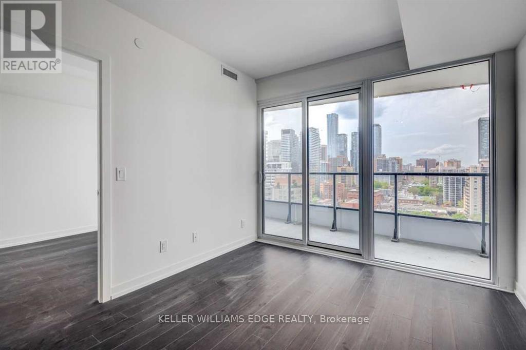 3609 - 85 Wood Street Property Photo 5
