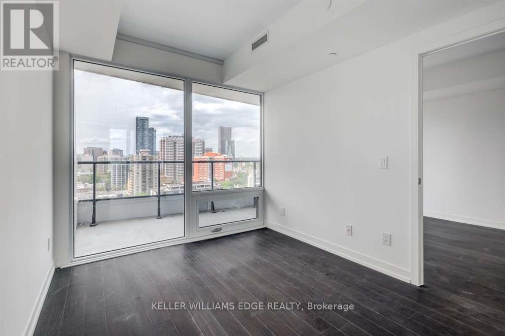 3609 - 85 Wood Street Property Photo 7