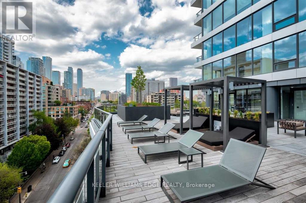 3609 - 85 Wood Street Property Photo 19