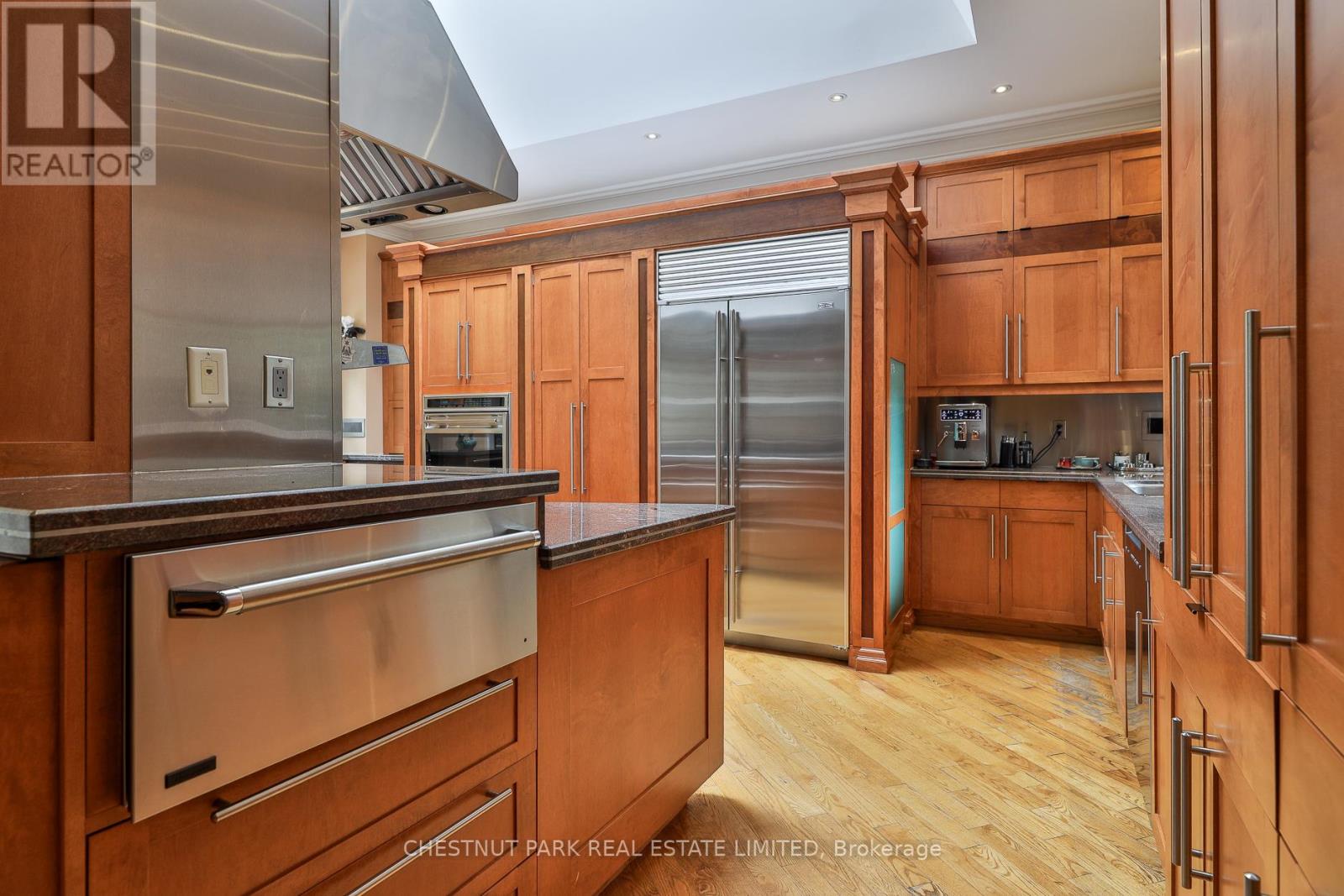 46 Lowther Avenue Property Photo 13