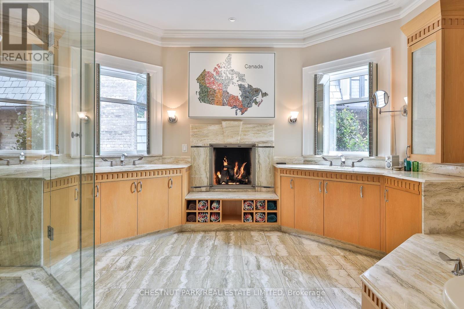 46 Lowther Avenue Property Photo 19