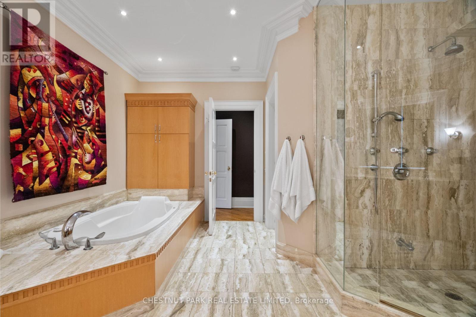 46 Lowther Avenue Property Photo 20