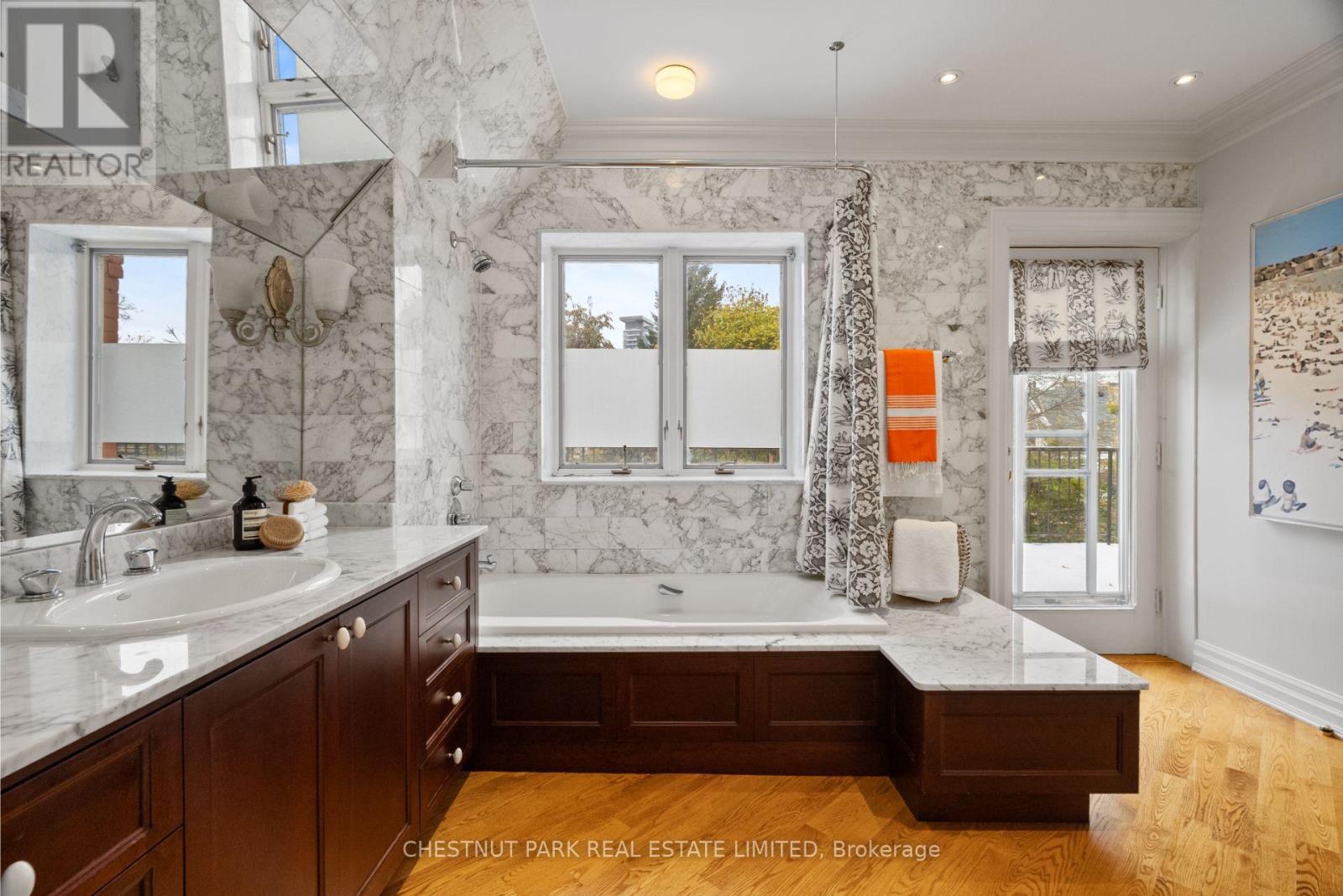 46 Lowther Avenue Property Photo 30