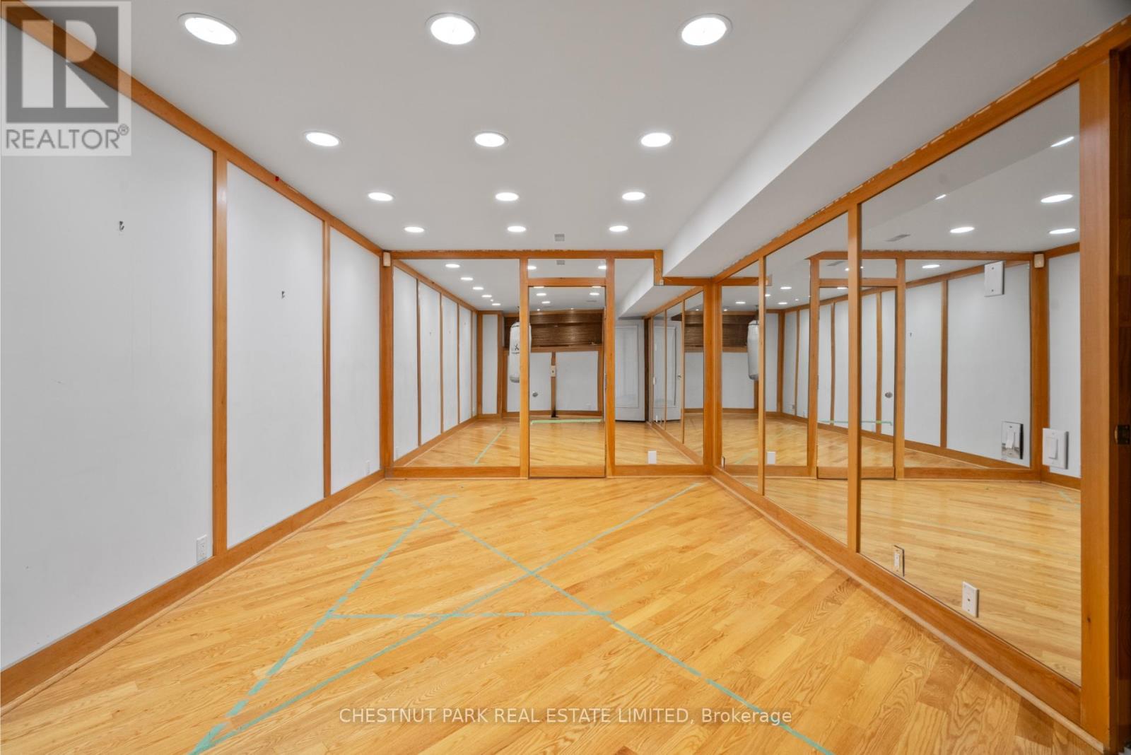46 Lowther Avenue Property Photo 32