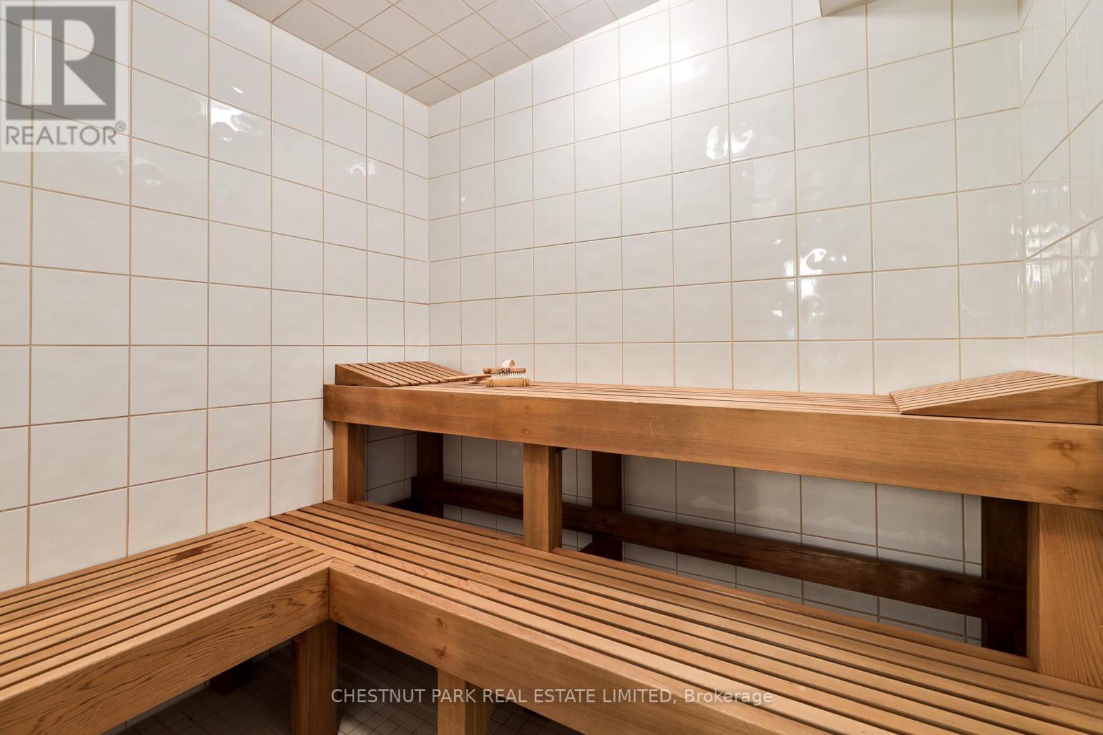 46 Lowther Avenue Property Photo 34
