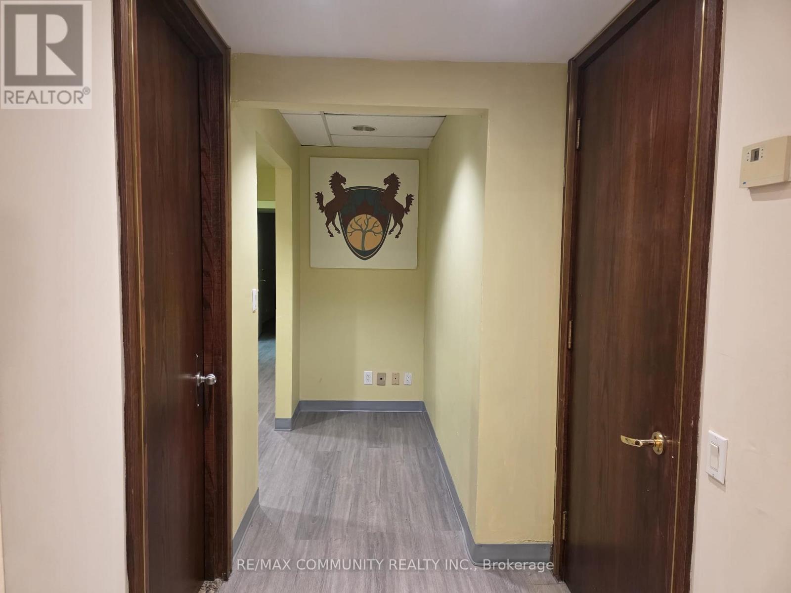 303 - 250 Sheppard Avenue E Property Photo 6