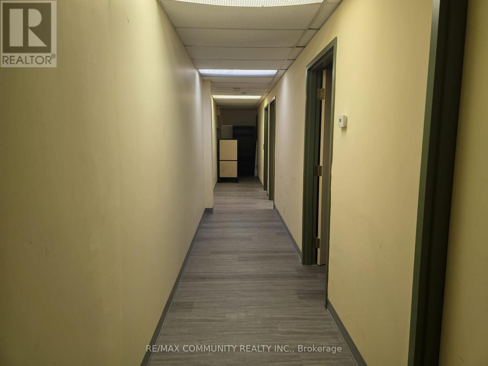 303 - 250 Sheppard Avenue E Property Photo 14
