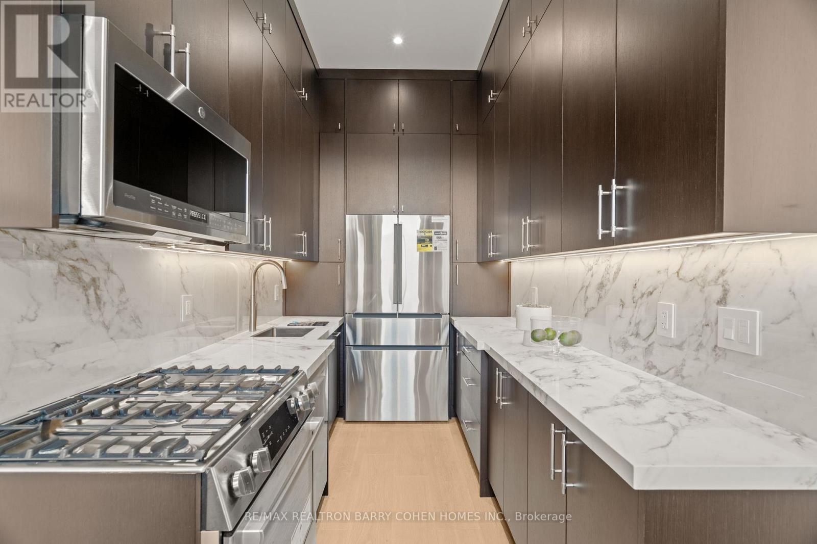 81 Upper Canada Drive Property Photo 16