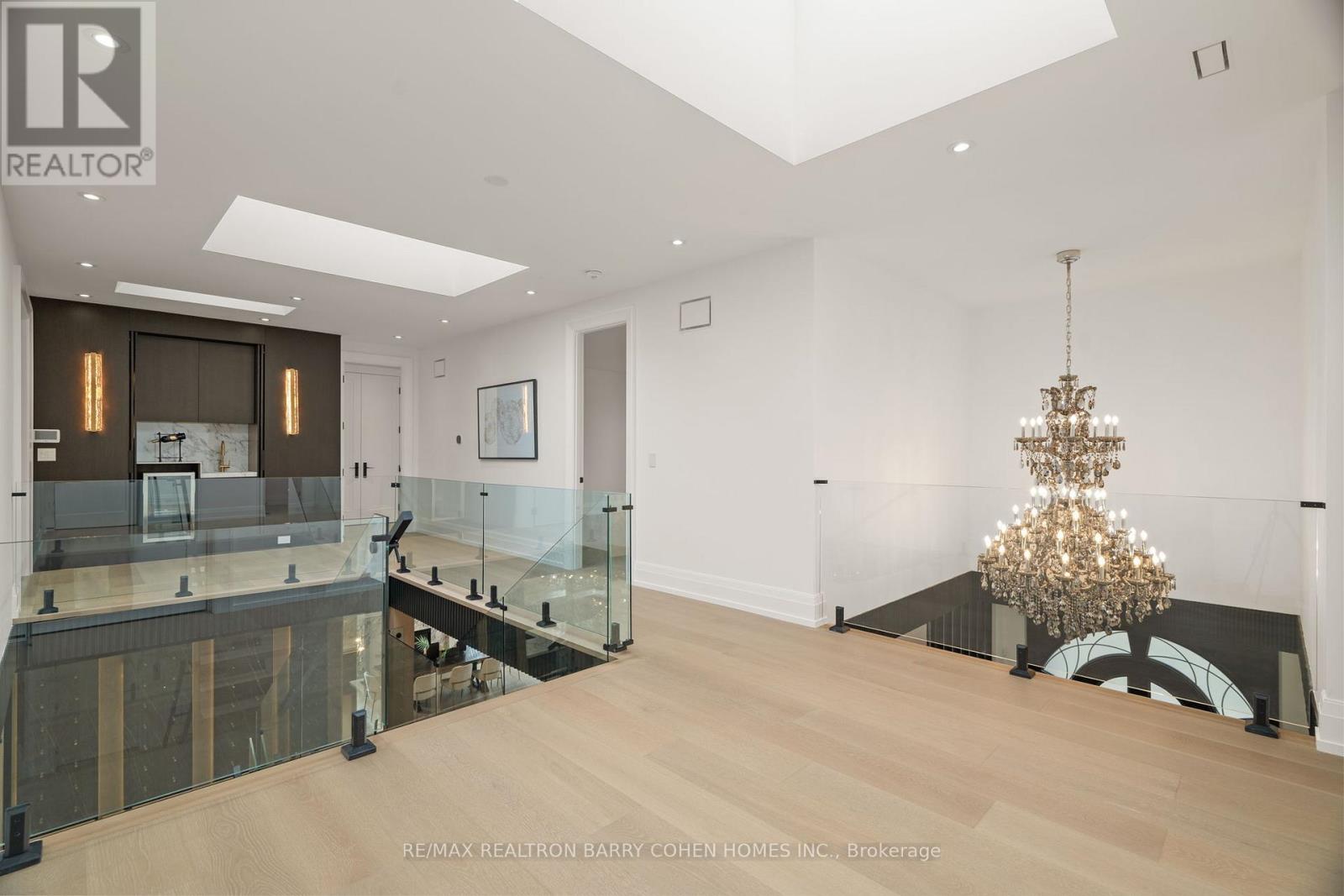 81 Upper Canada Drive Property Photo 23