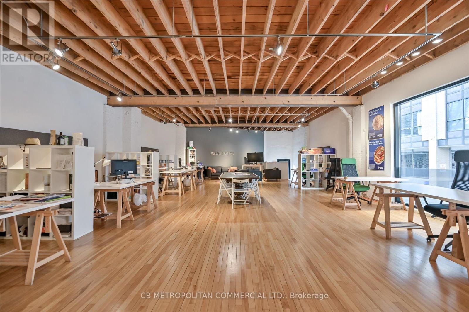 201 Niagara Street Property Photo 4