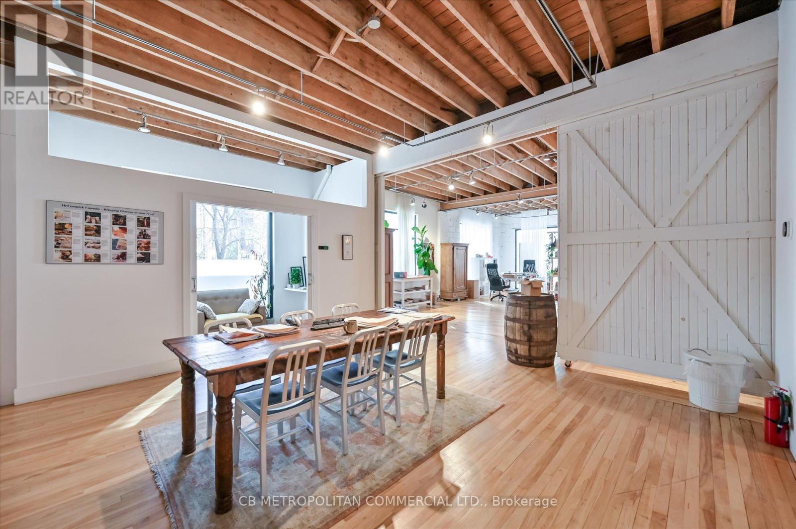201 Niagara Street Property Photo 13