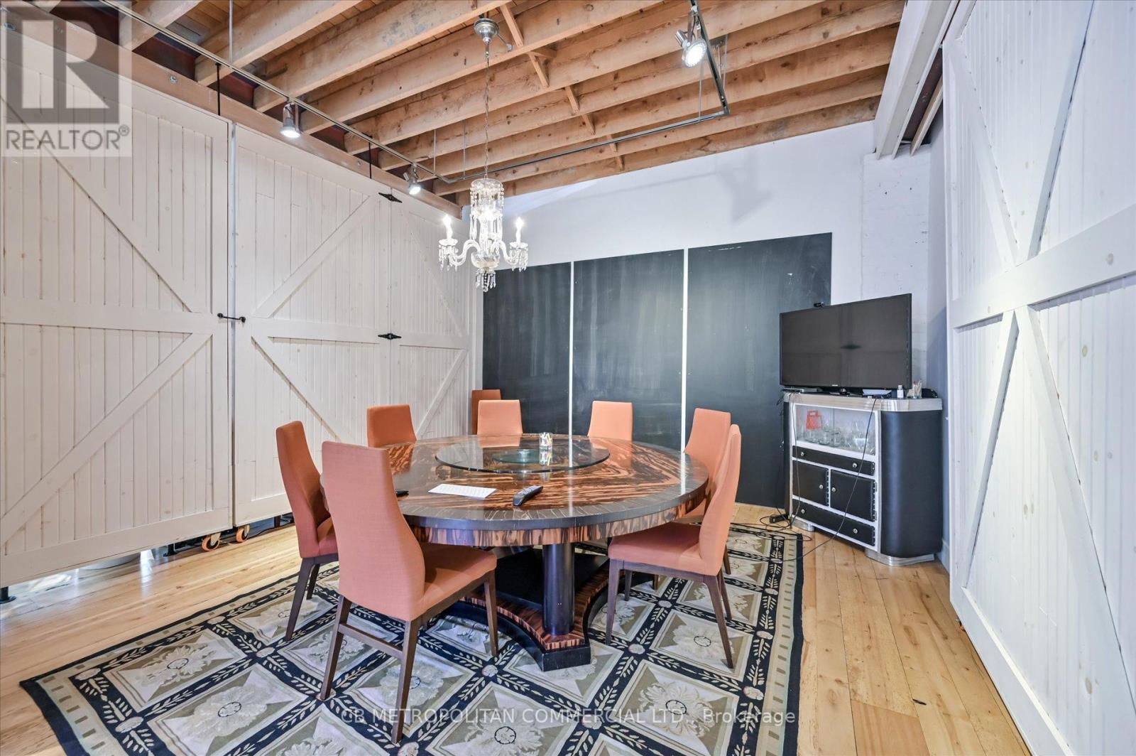 201 Niagara Street Property Photo 14