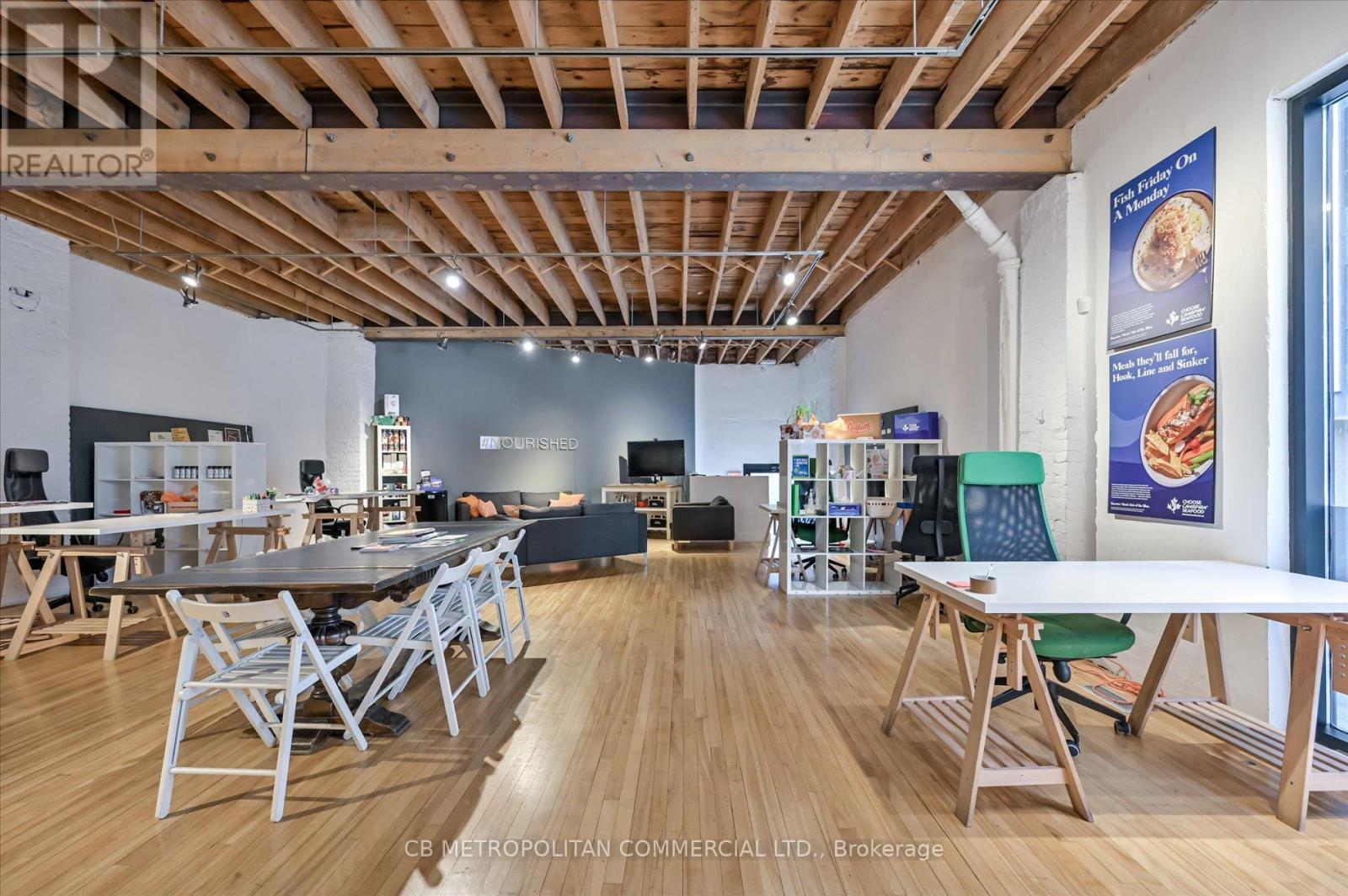 201 Niagara Street Property Photo 23
