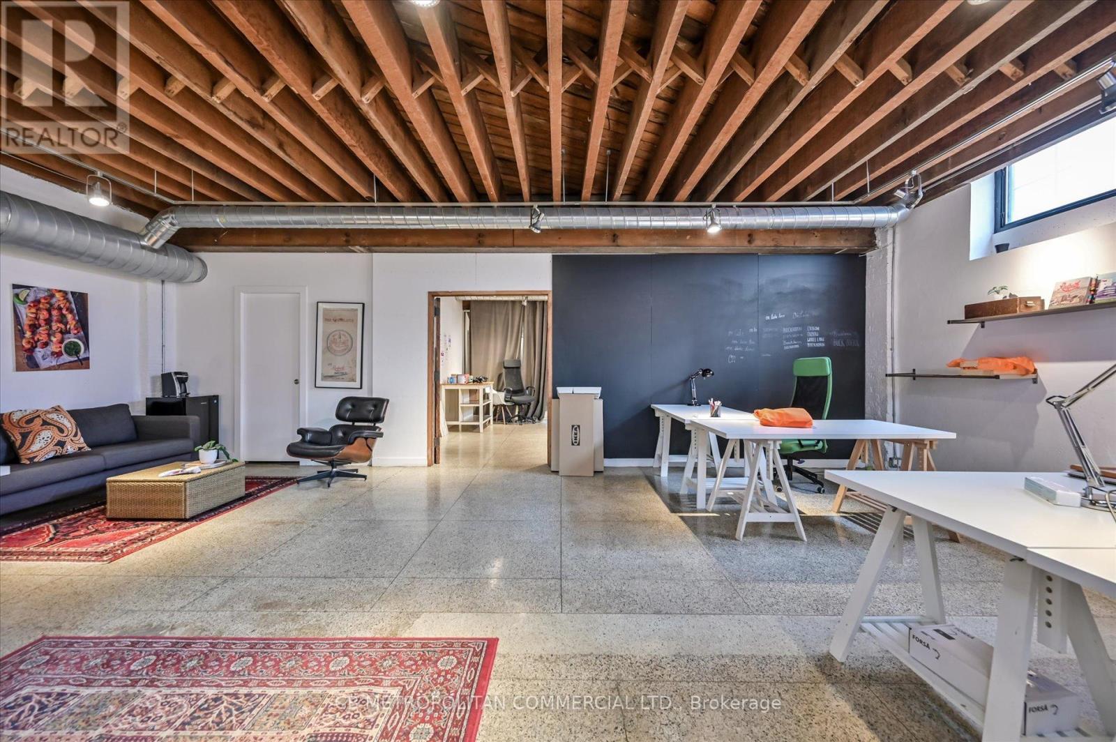 201 Niagara Street Property Photo 40