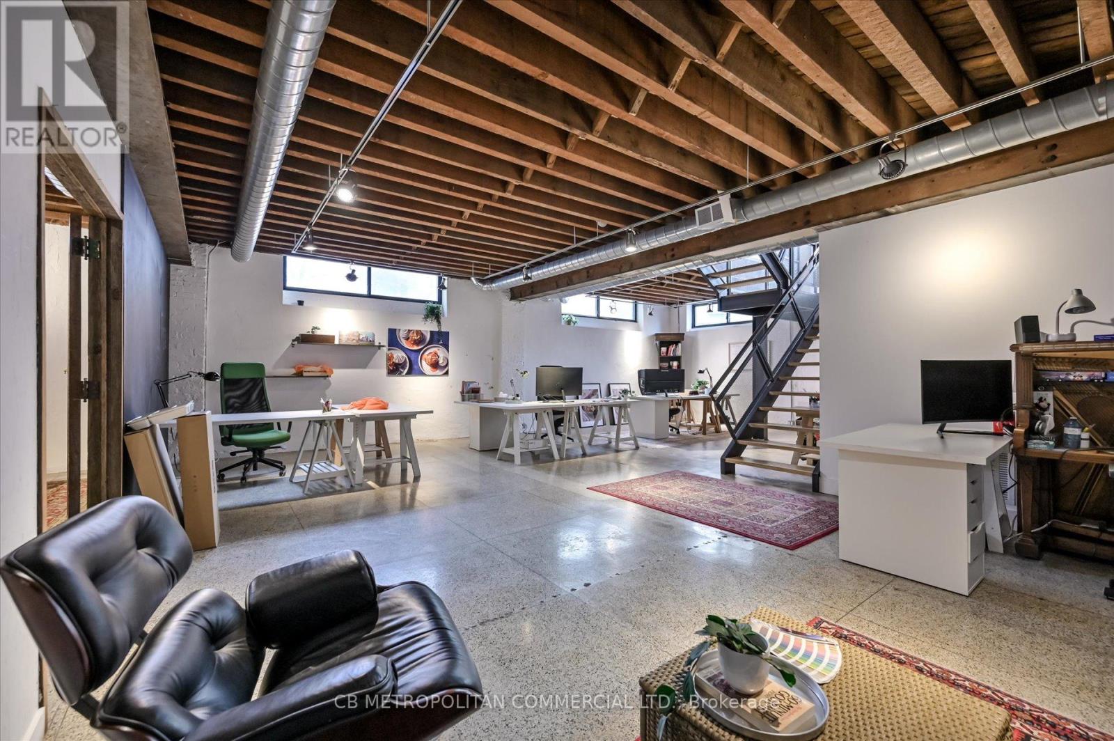 201 Niagara Street Property Photo 42