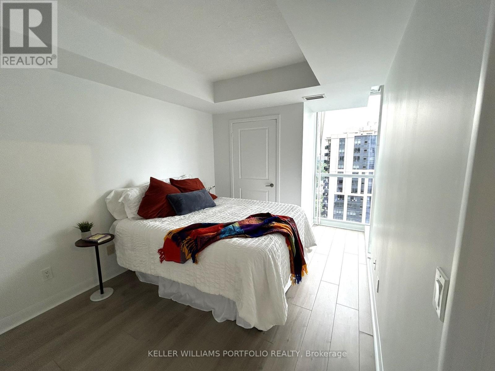 2801 - 4968 Yonge Street Property Photo 3