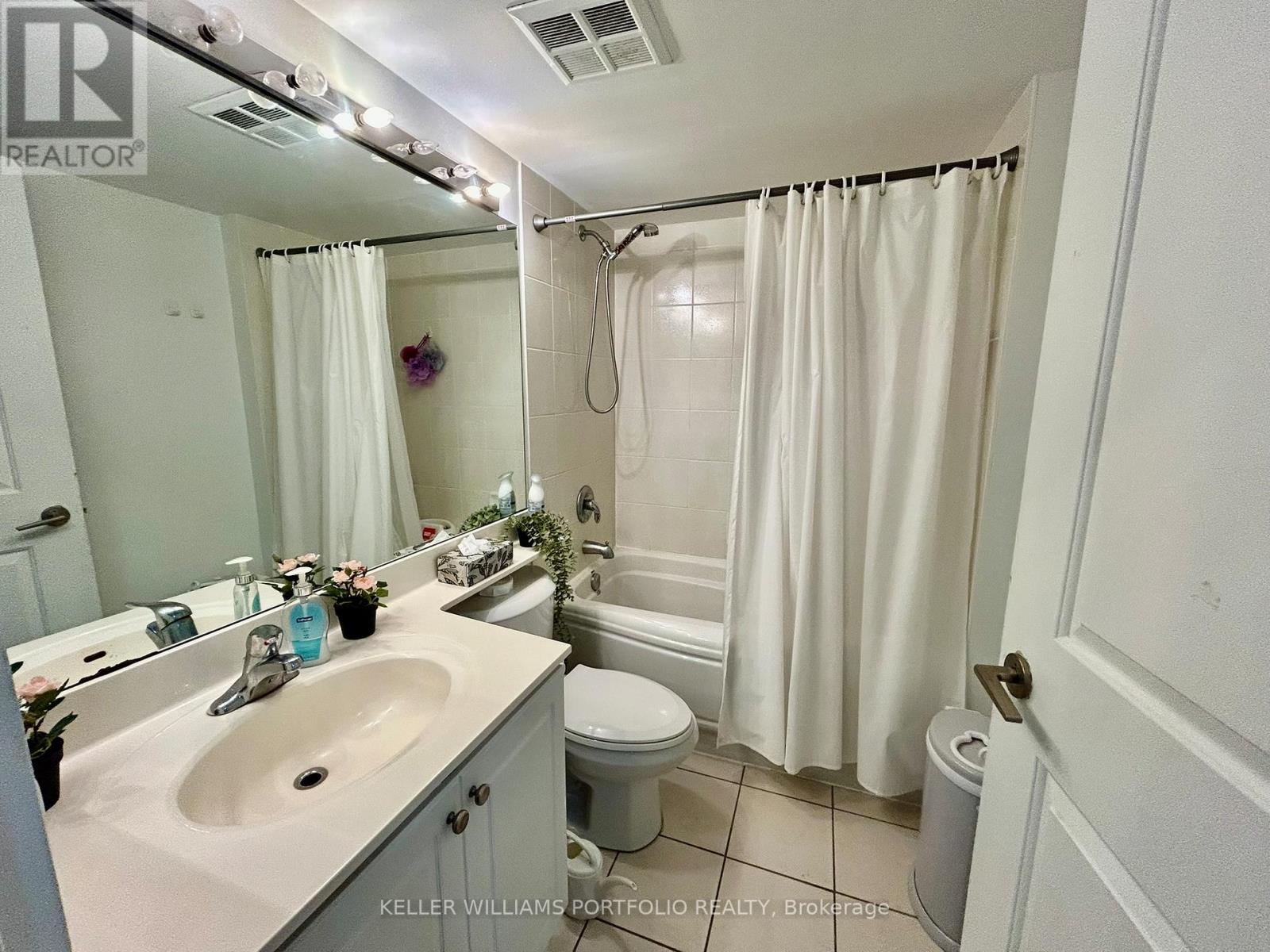 2801 - 4968 Yonge Street Property Photo 16