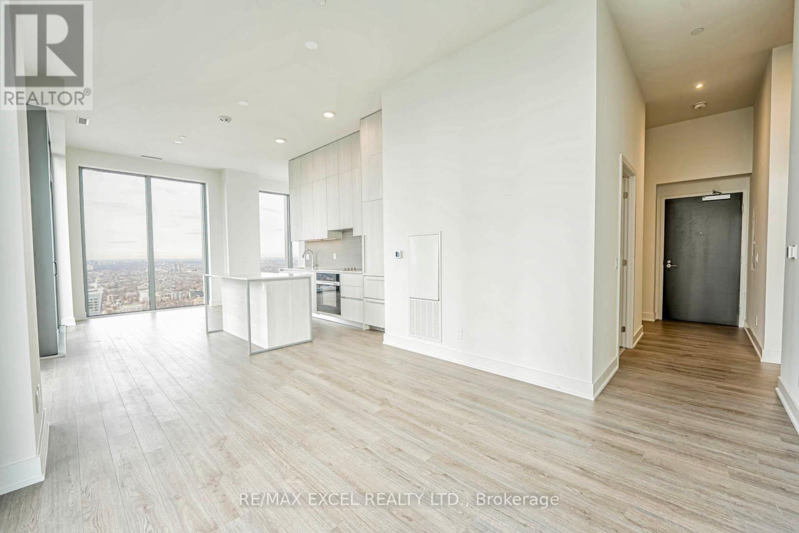 5102 - 8 Cumberland Street Property Photo 4