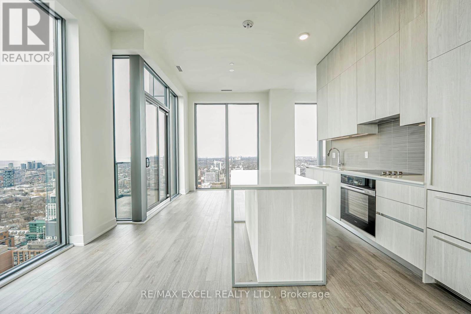 5102 - 8 Cumberland Street Property Photo 6