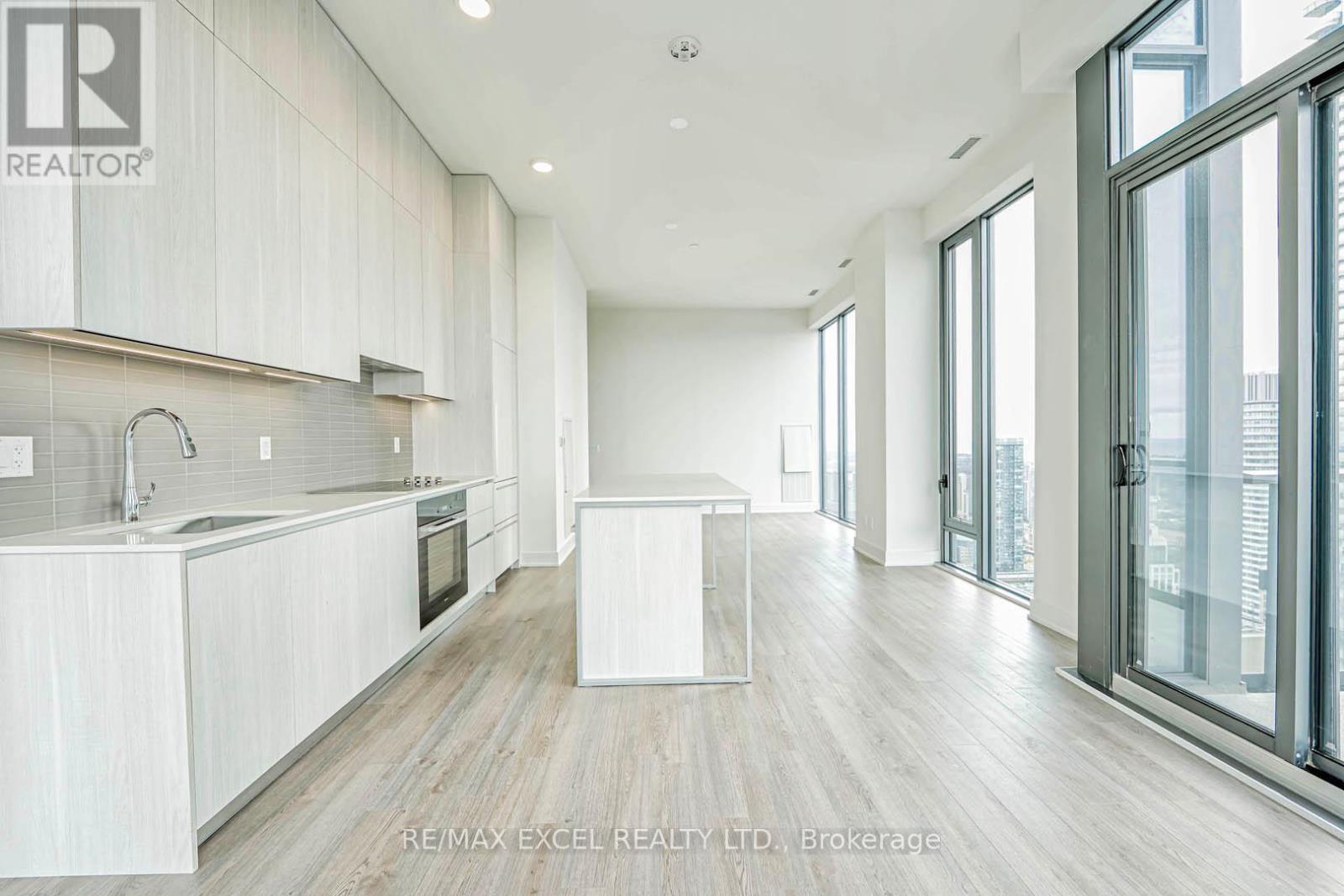 5102 - 8 Cumberland Street Property Photo 8