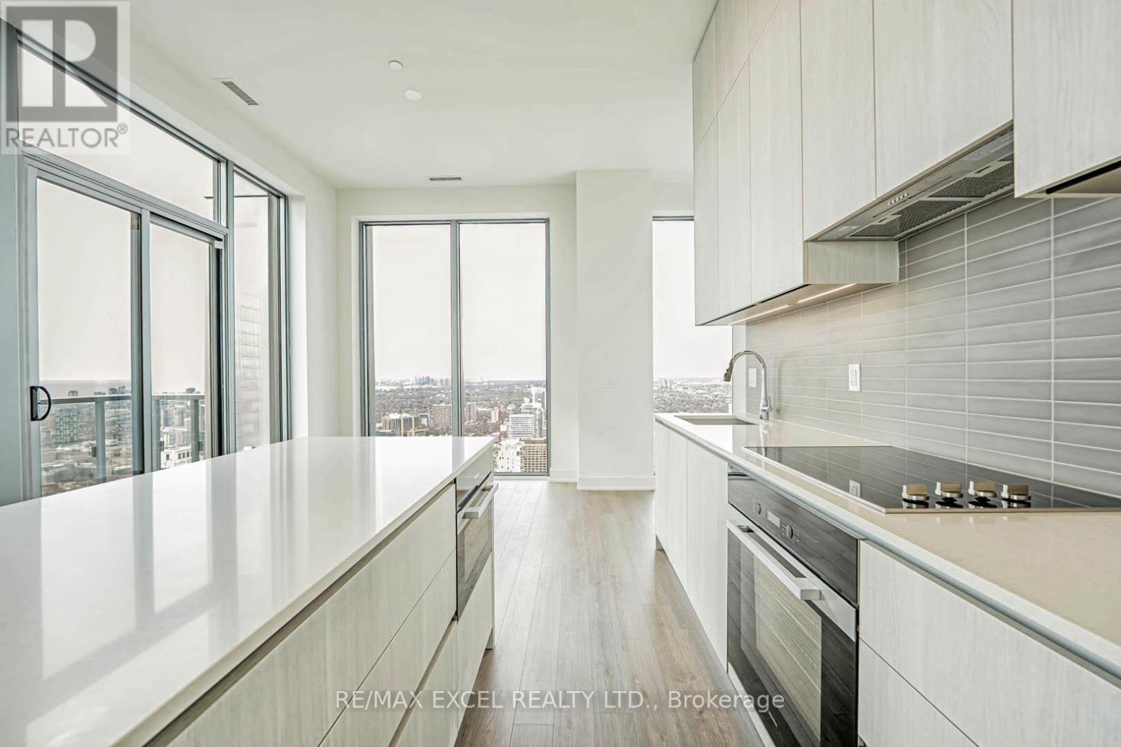 5102 - 8 Cumberland Street Property Photo 10