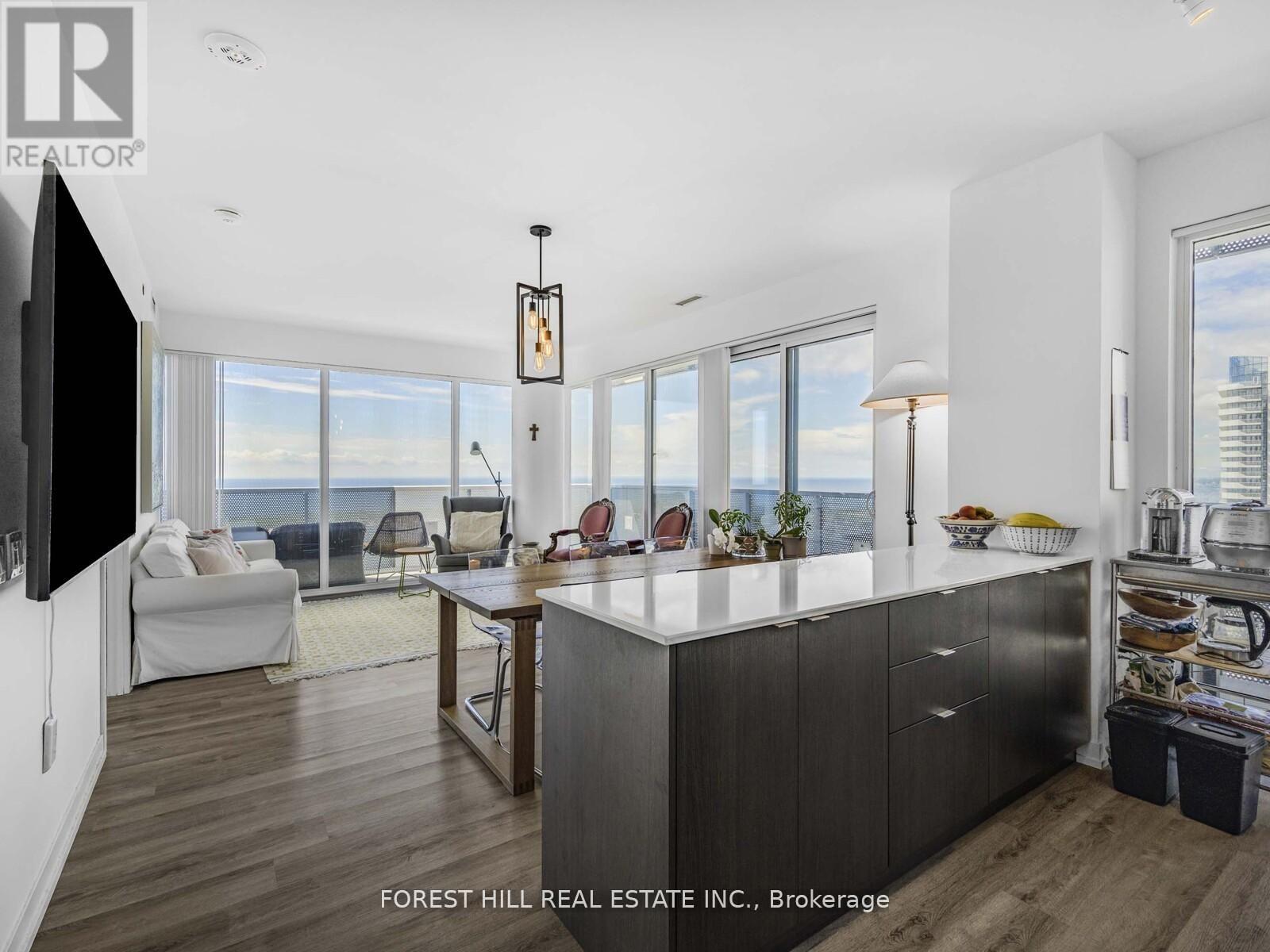 6609 - 138 Downes Street Property Photo 1