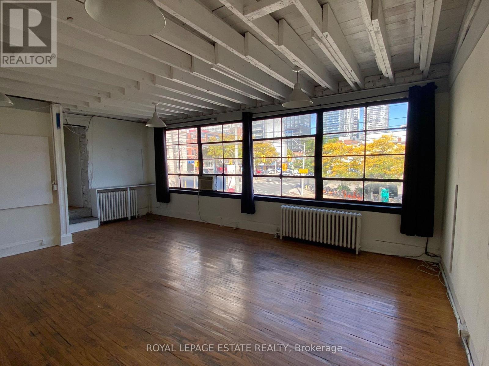 155 Richmond Street E Property Photo 4