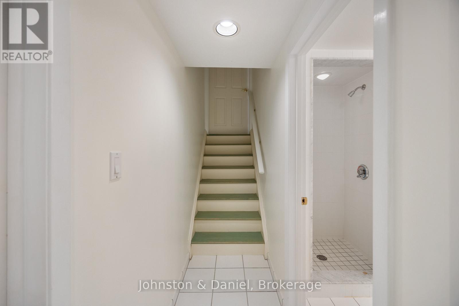 31 George Henry Boulevard Property Photo 34