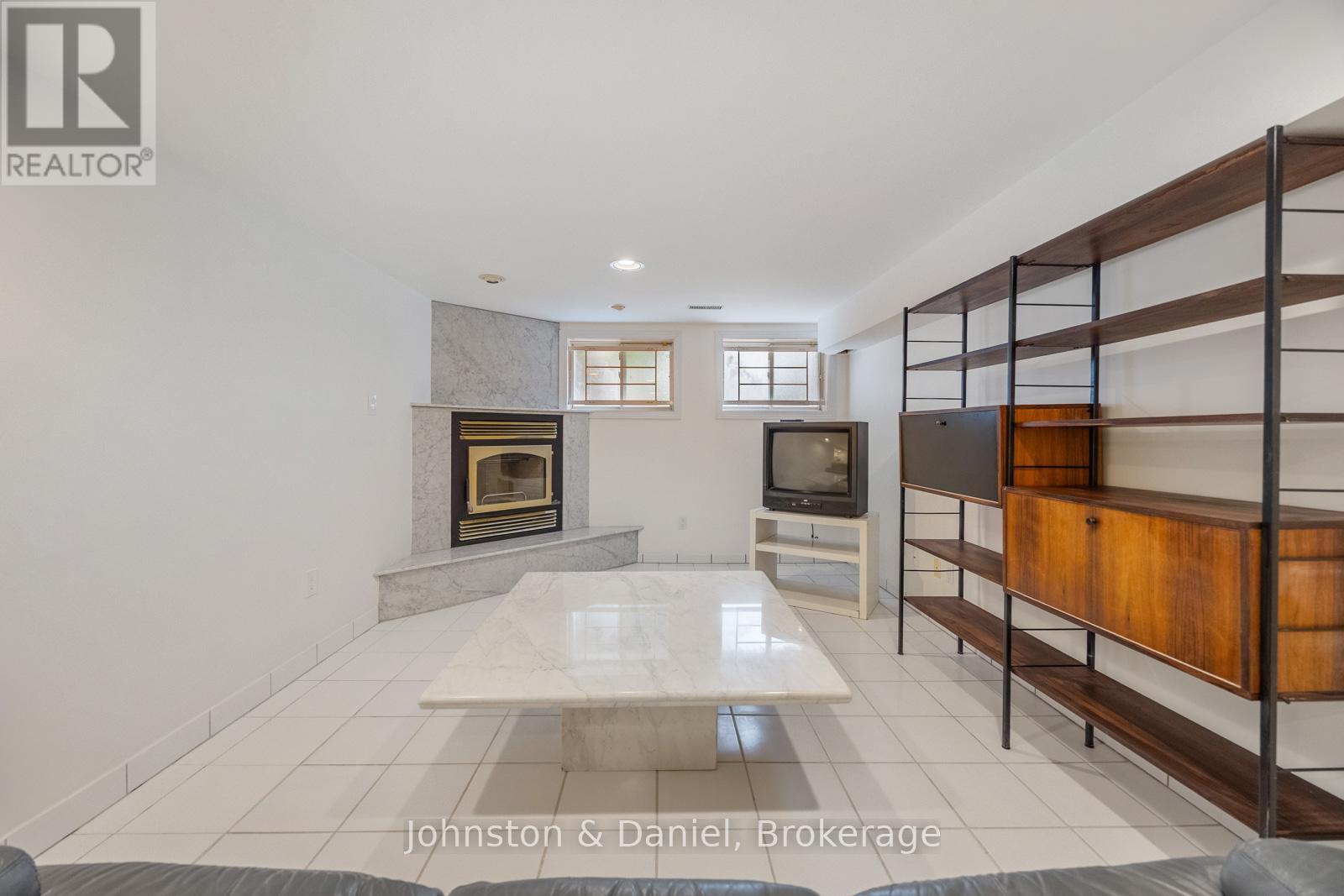 31 George Henry Boulevard Property Photo 38