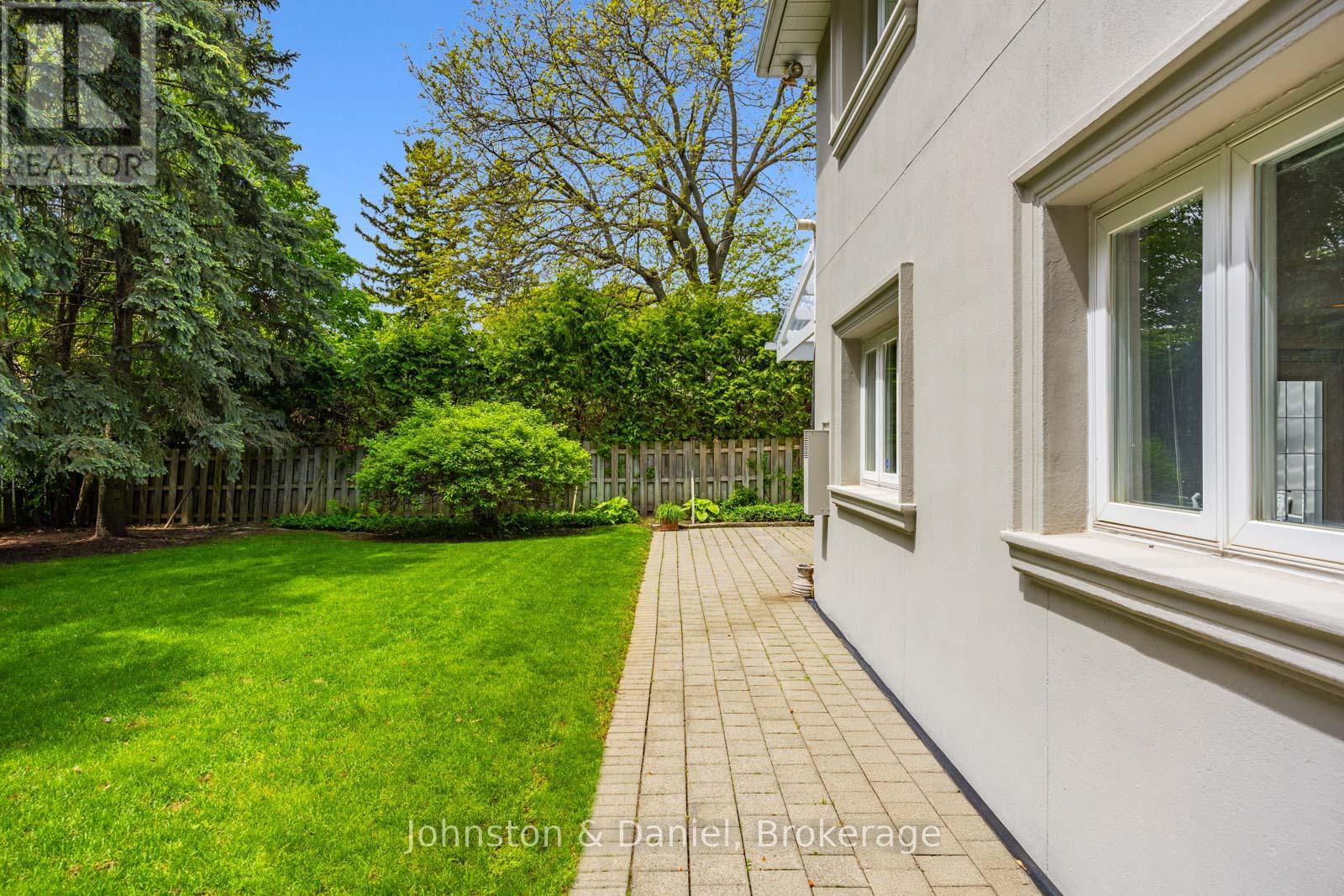 31 George Henry Boulevard Property Photo 50